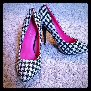 Beauty Heels Houndstooth
